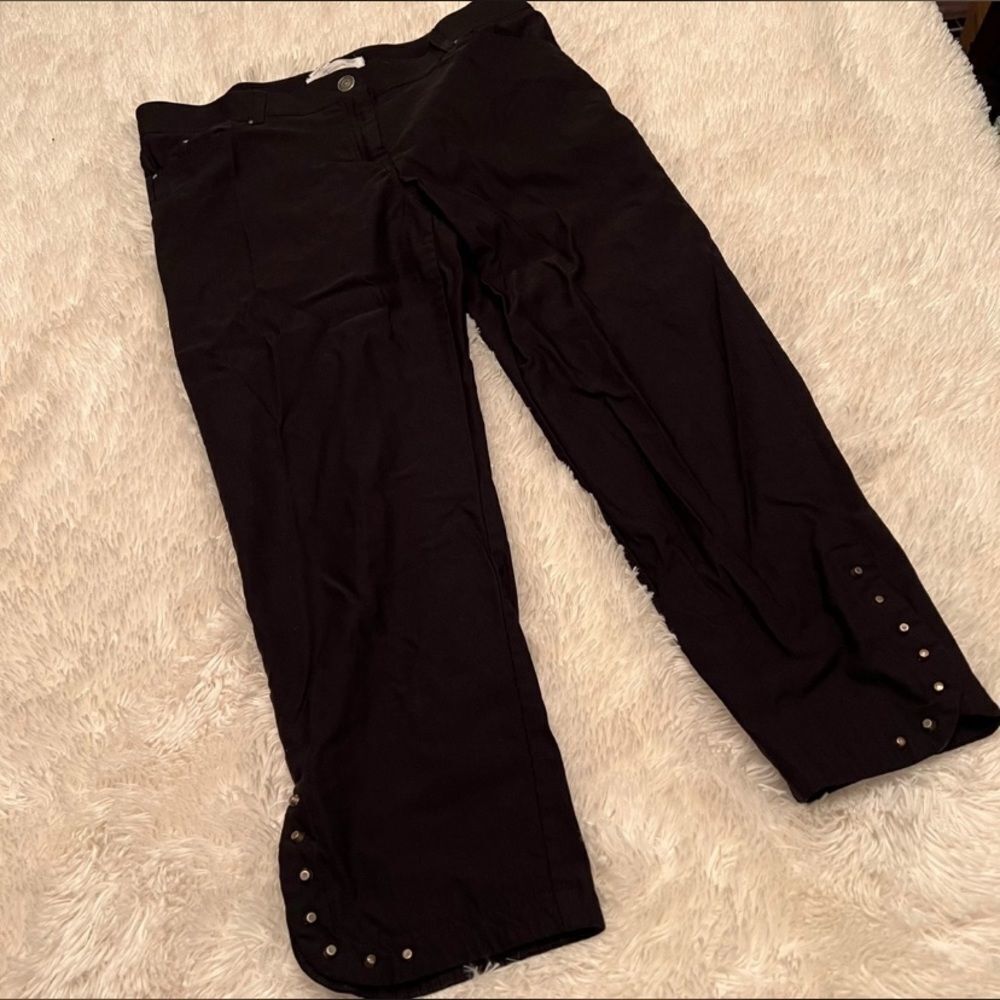 89th & Madison black studded Capri pants 14